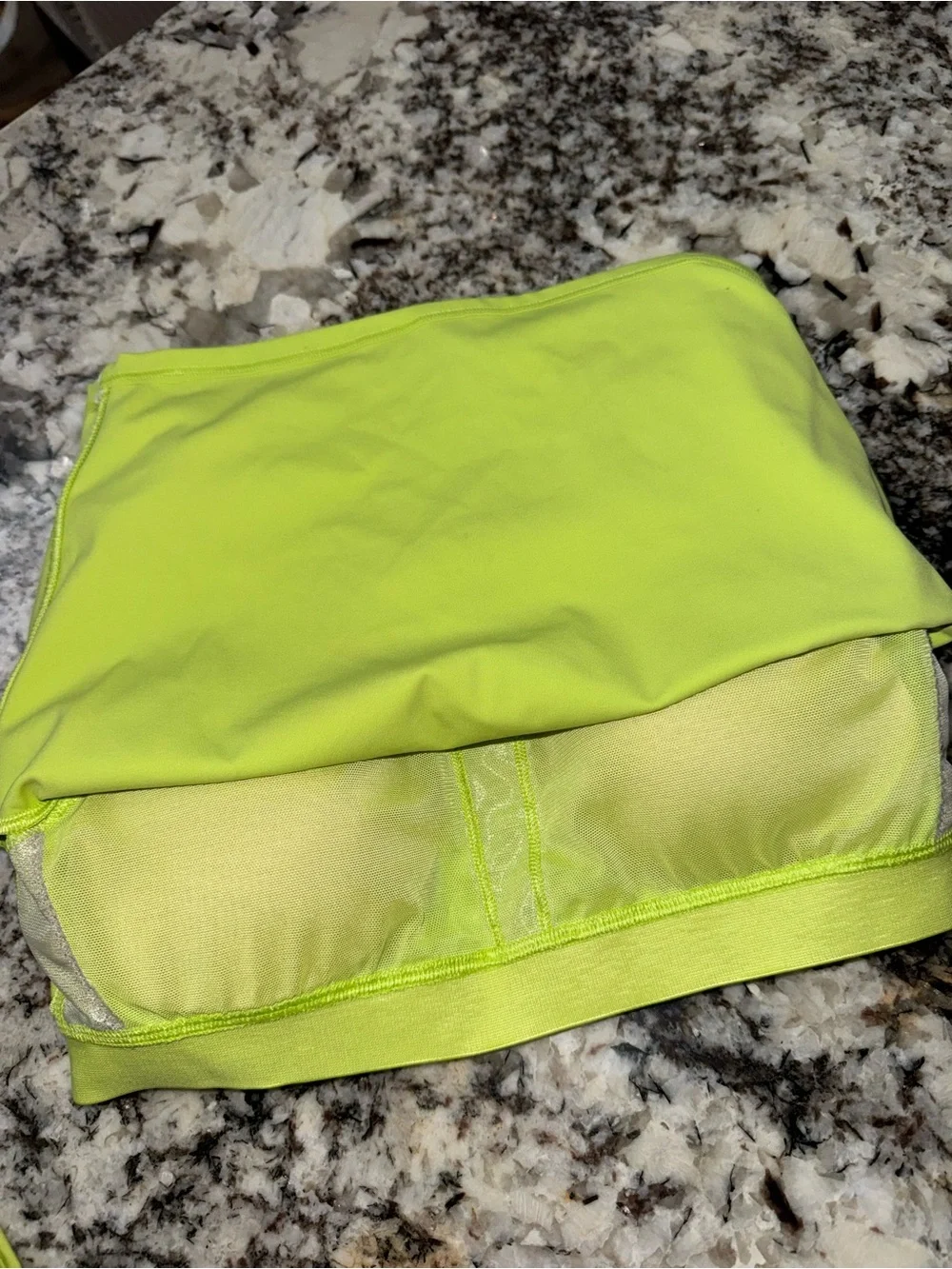 Lululemon Hi Rise Tennis Skirt Beam Yellow & matching Court Rival Cropped shirt